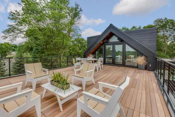 Cost of Deck Construction in Lancaster